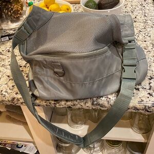 Small pet carrier NWOT